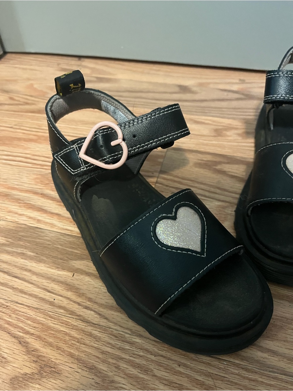 Dr. Martins Harlowe Heart Sandals - Picture 3 of 6